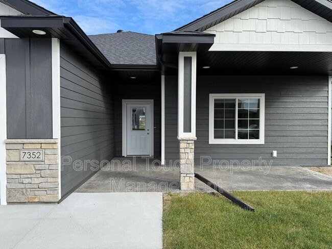 Photo - 7352 Eagle Point Dr S