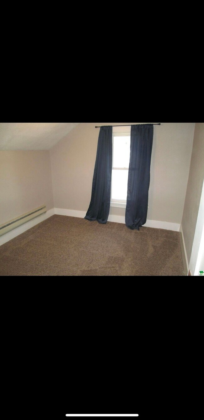 Photo - 813 7th Ave