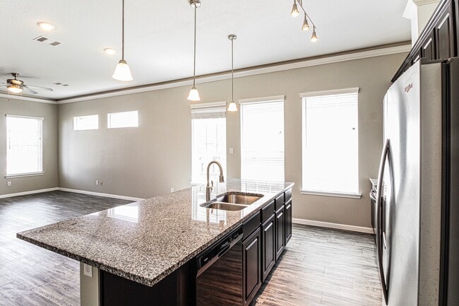 Photo - 3209 Youngs Meadow Ln