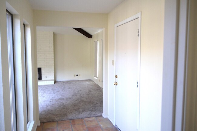 Photo - 5113 Ashdown Pl