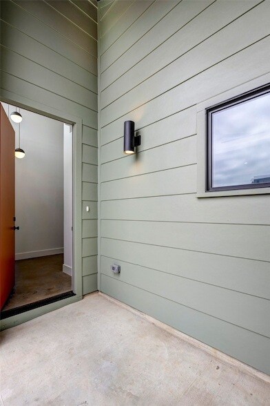 Photo - 1717 Airline Dr Unit B