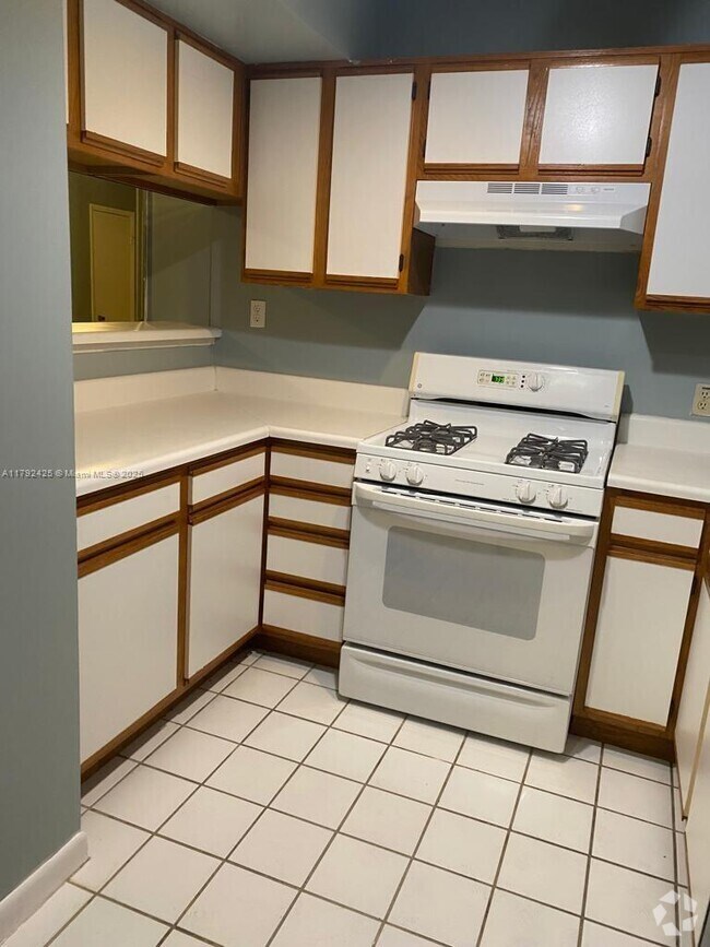 Building Photo - 15290 SW 106th Ln Unit 307 Rental