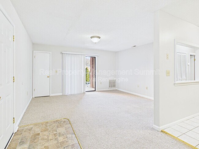 Photo - 325 Campbell St.