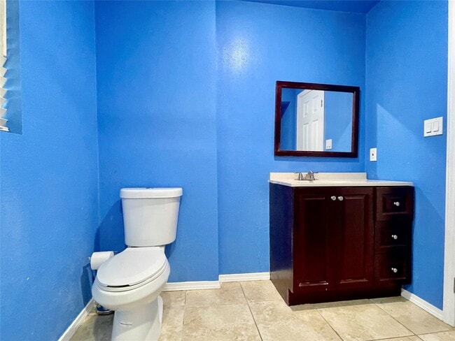 Photo - 8302 Coastway Ln