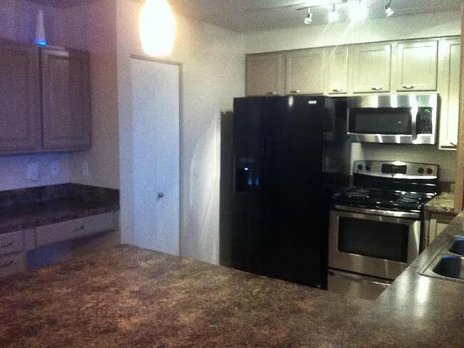 Photo - Spacious 3-bedroom duplex