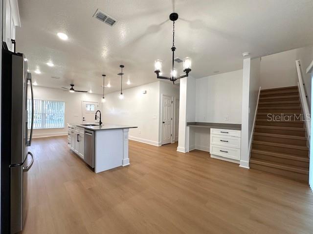 Photo - 250 E Collins St