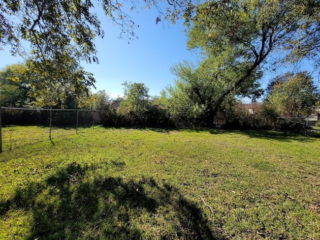 Photo - 2425 8th Ave