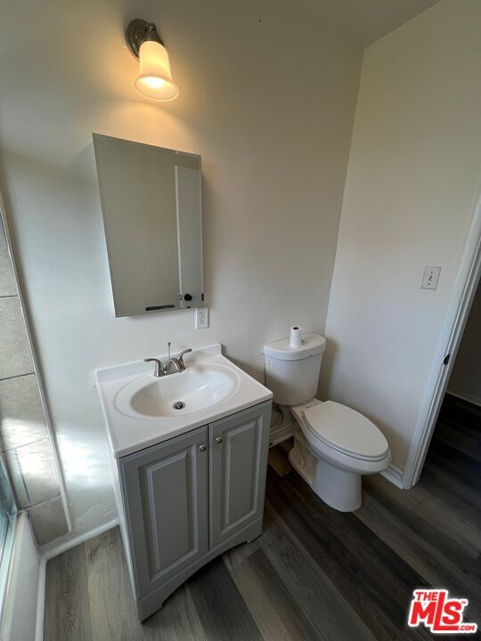 Photo - 1104 W 93rd St Unidad 5