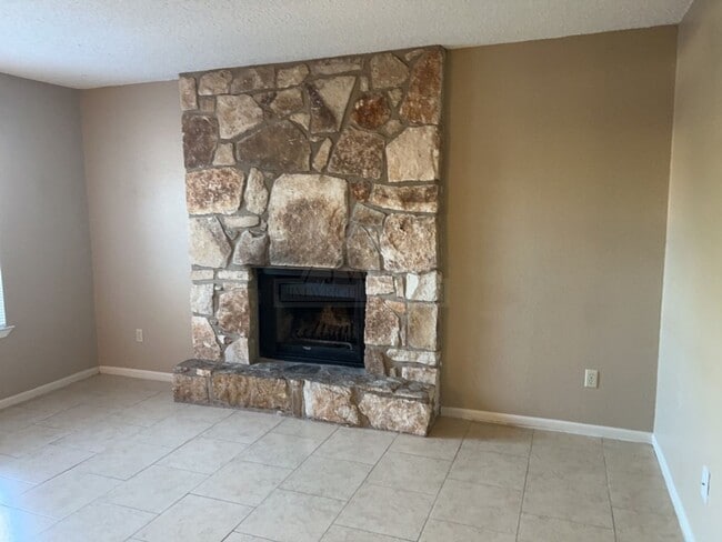 Photo - 4209 Water St