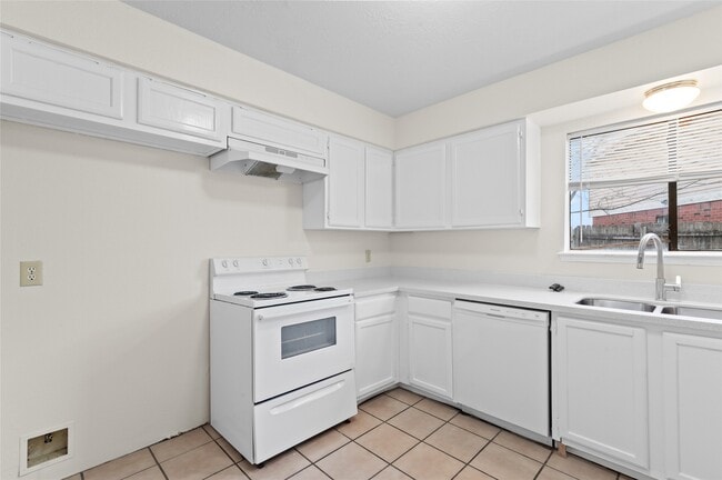 Photo - 10025 Spring Pl Dr