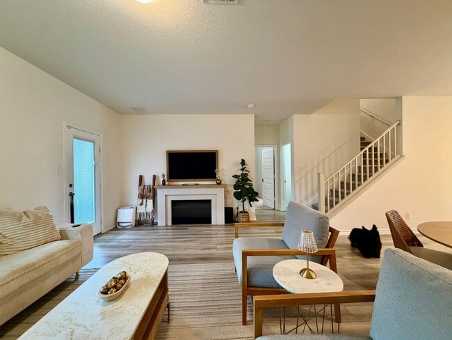 Photo - Exceptional 4BR, 3BA Home in Desirable Knox Ridge