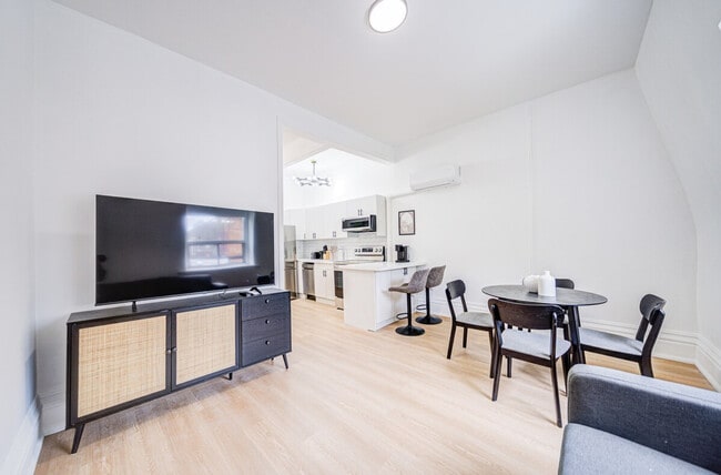 Photo - 526 Richmond St E Unit SI ID1513124P