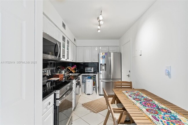 Photo - 6770 Indian Creek Dr Unit 5K