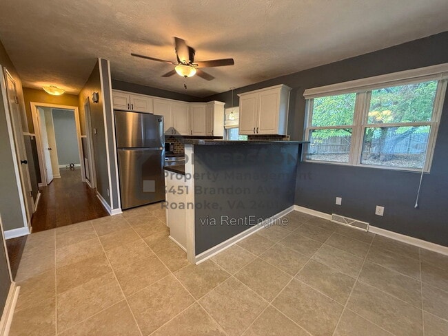 Photo - 950 Palmer Ave