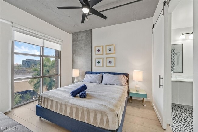 Photo - 353 E Bonneville Ave