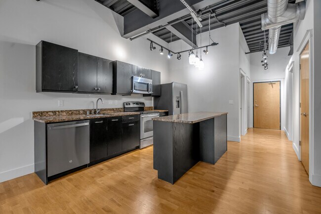 350 E Short St Unit 211
