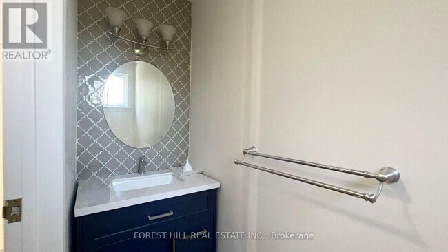 Photo - 18 Boulding Dr