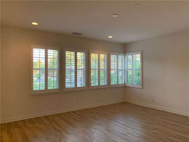 Photo - 166 Willowbend