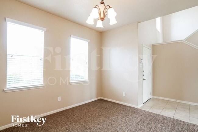 Photo - 4722 Shale Dr