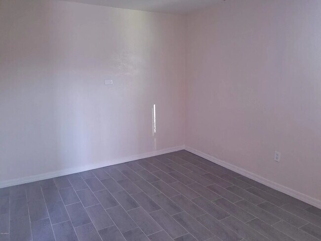 Photo - Spacious 1-Bed Home in North Phoenix with Private Backyard Unit B