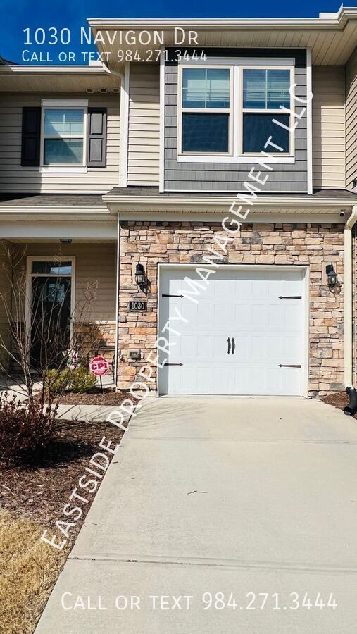 Fantastic Townhouse in Durham hot location... - Fantastic Townhouse in Durham hot location...