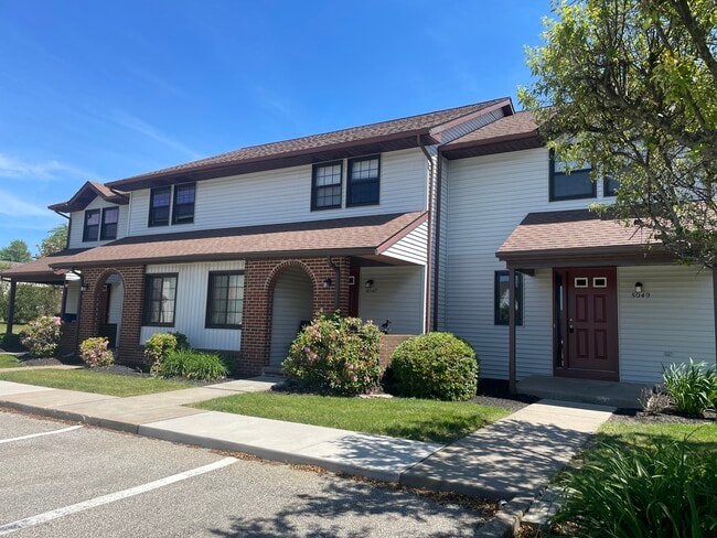 Building Photo - 5049 Catawba Dr