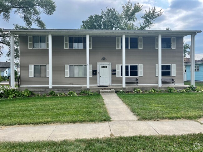 Building Photo - 708 E Main St Rental