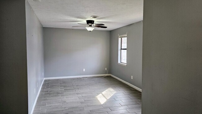 Photo - 125 St Andrews Ct Unit 127