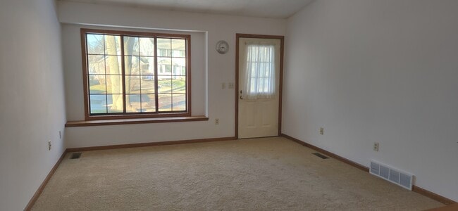 Photo - 1216 Dale Ct NE