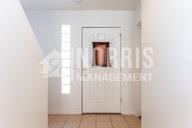 Photo - 13971 S Rosemont Rd Unit #2 (479)