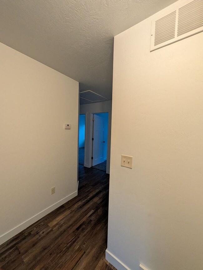 Photo - January Rent Free! 3 Bed 2 Bath Townhouse for Rent!