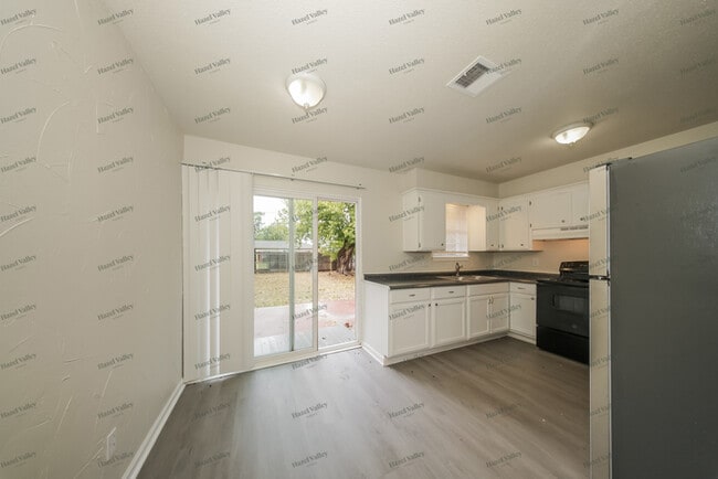 Photo - 6217 Drexel Ave