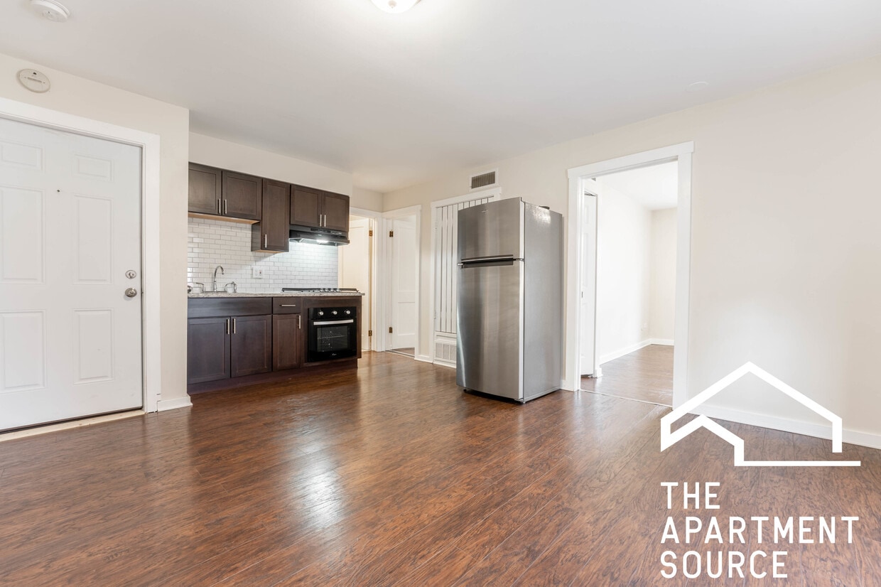 Photo - 1501 W Fullerton Ave
