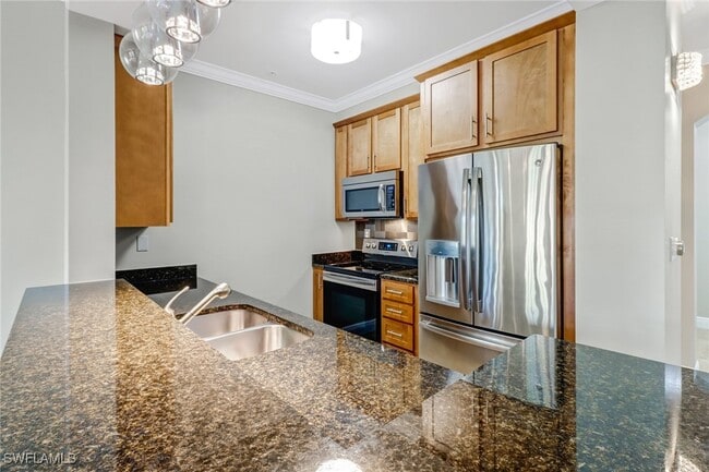 Photo - 23191 Fashion Dr Unit 205