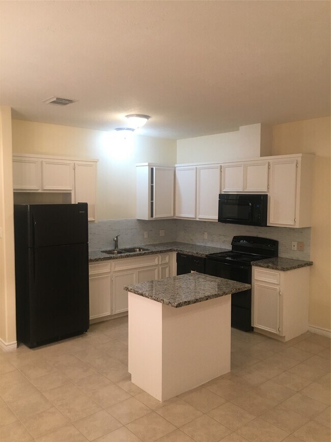 Photo - 10642 Logger Pines Trail Unit B