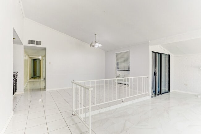 Photo - 15530 Camino Del Sol Dr