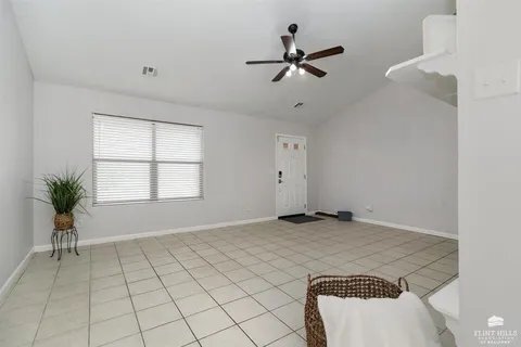 Photo - 5233 Stone Crest Dr