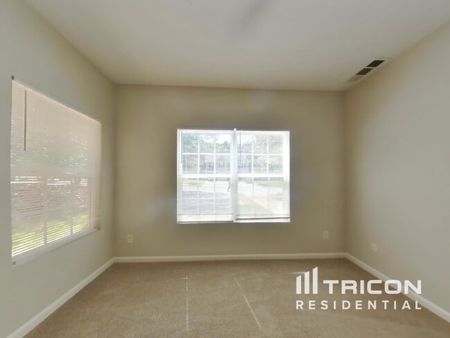 Photo - 2300 Marlin Dr
