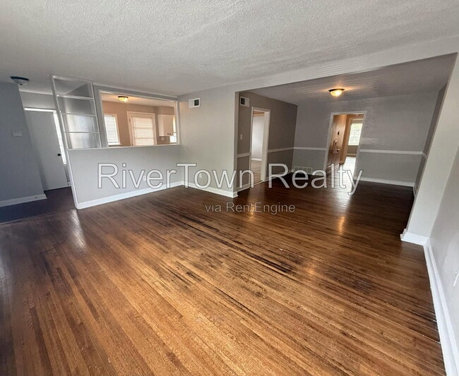Photo - 108 N Holmes St