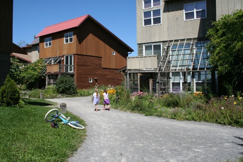 Photo - Ecovillage