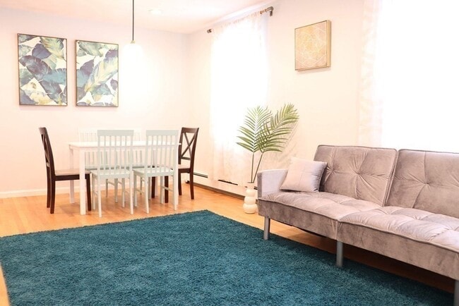 Photo - 12 Regent St Unit 2