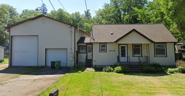 Building Photo - 2735 Columbia Blvd Rental
