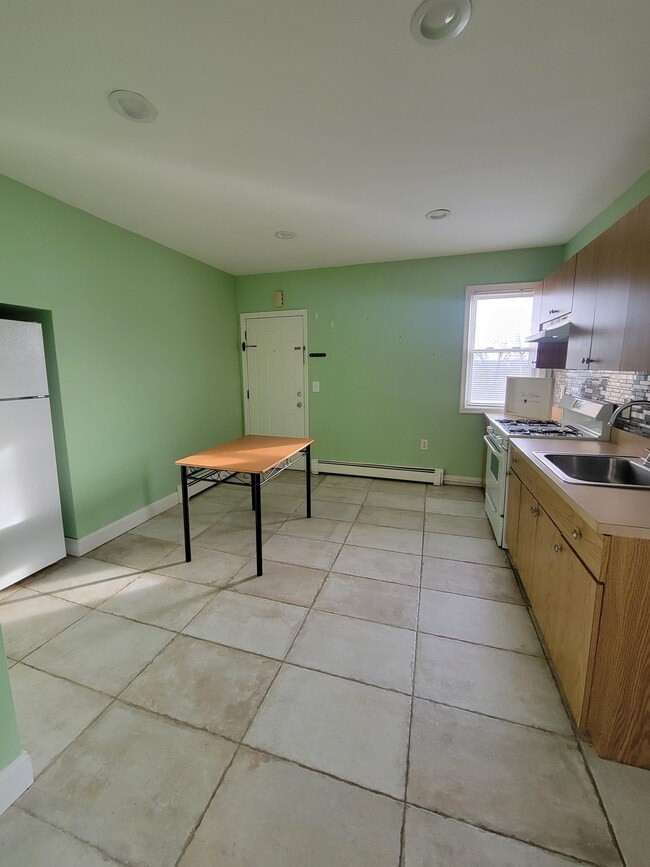 Eat in Kitchen