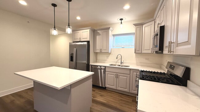 Photo - 114 Stephen St