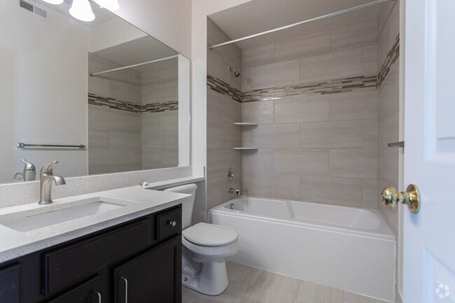 3BR, 2BA - 1,172SF - Second Bathroom