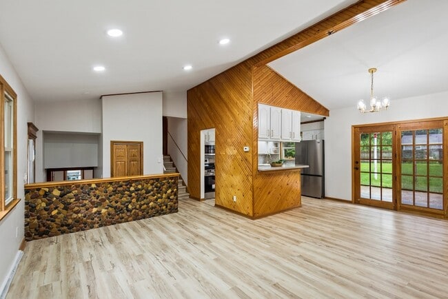 Photo - 1819 Elmwood Dr