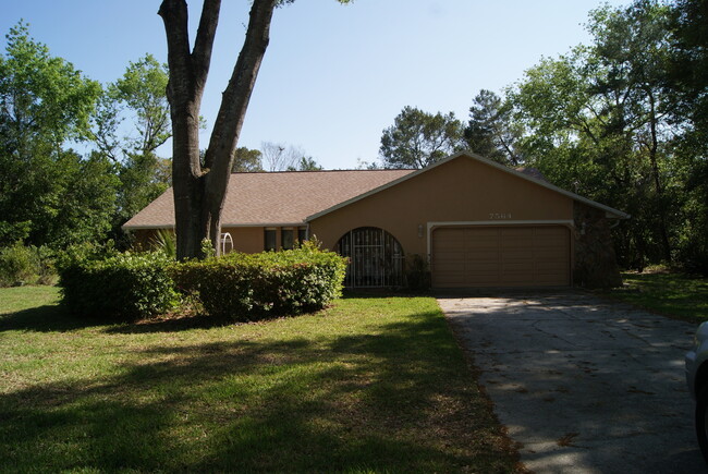 Beautiful Pool Home in River Country Estates - Beautiful Pool Home in River Country Estates