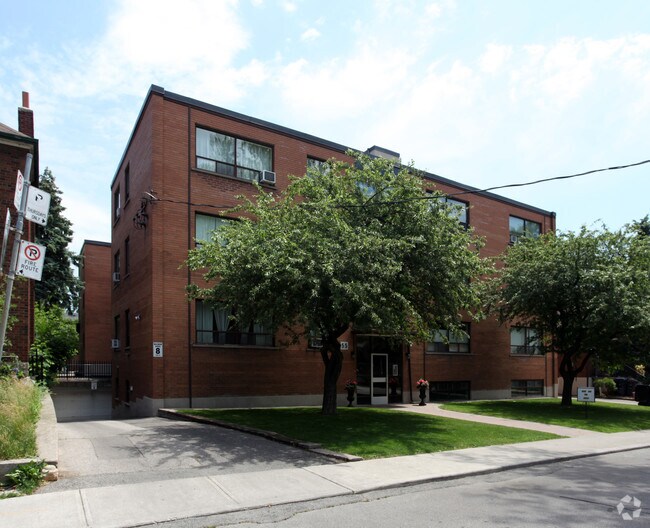 Building Photo - 55 Hendrick Ave