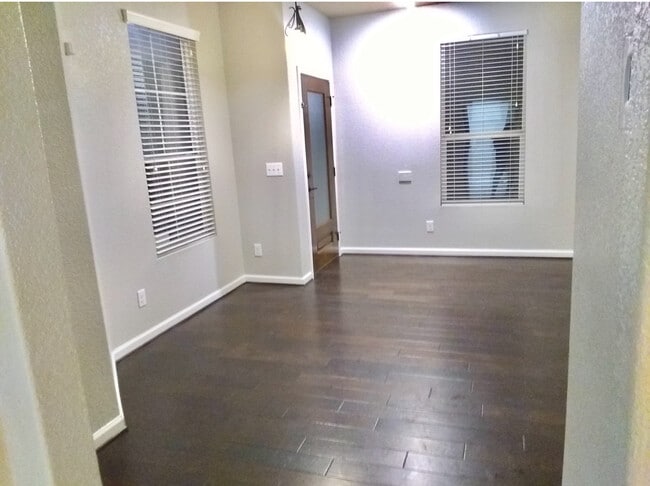 Photo - 1514 Chinook