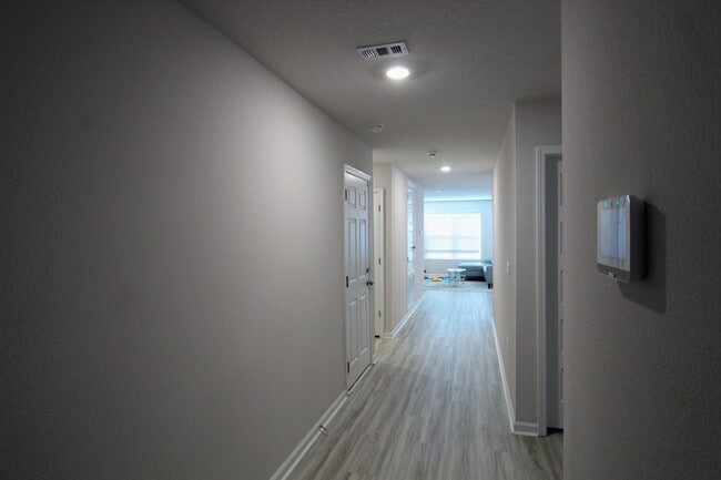 Photo - 440 Scarborough St